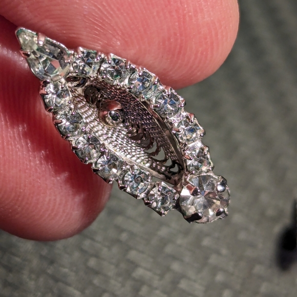 Jay Flex Sterling Twist on Two Fold Earrings - Picture 3 of 8